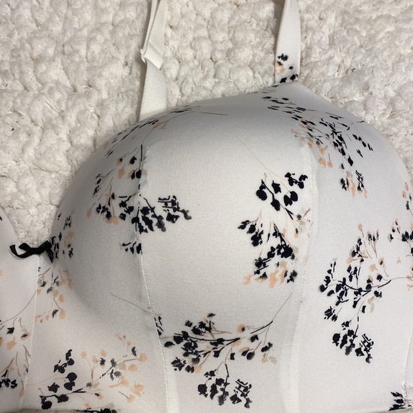 Q womens Cacique plus size bra size 44DD.  EUC - Picture 2 of 4